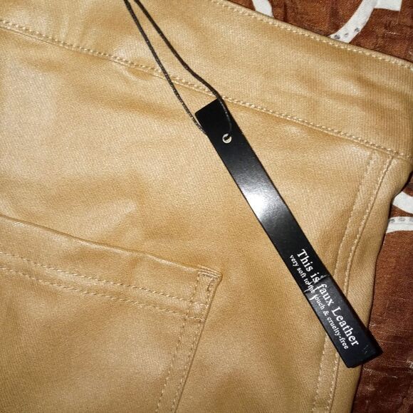 Denim tan stretchy shorts - Picture 10 of 10